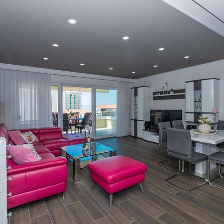 Luxury Apartment Purple Summer Sea View Макарська Екстер'єр фото